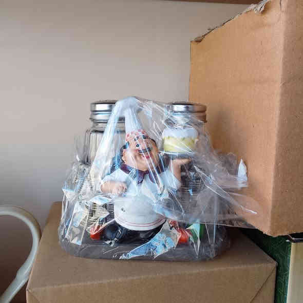 مواد منزليه باسعار مناسبه 
العنوان محاويل حي العسكري مقابيل مجمع بشير الاوربي 
متوفر توصيل داخل وخارج المحاويل واتساب ***********
