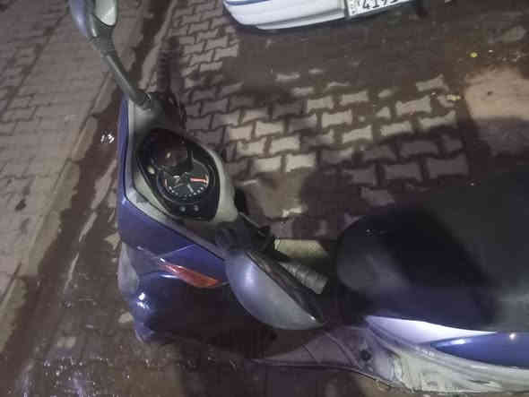 سكنس فحل  سرعة 140 بحاله الرمبة مكينه بلادي كهربائيات شغاله السعر 750 وبيه مجال للاتصال*********** بغداد
