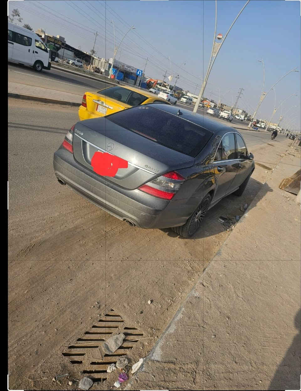 مرسيدس s550السياره.4mtk فول الفول  اذا انسولف ع الموصفات يوم منخلص. مكينه 8سلندر مكفول كير مكينه. المديل 2008اربع باب شفط مع الصندوق +964 770 734 3461

