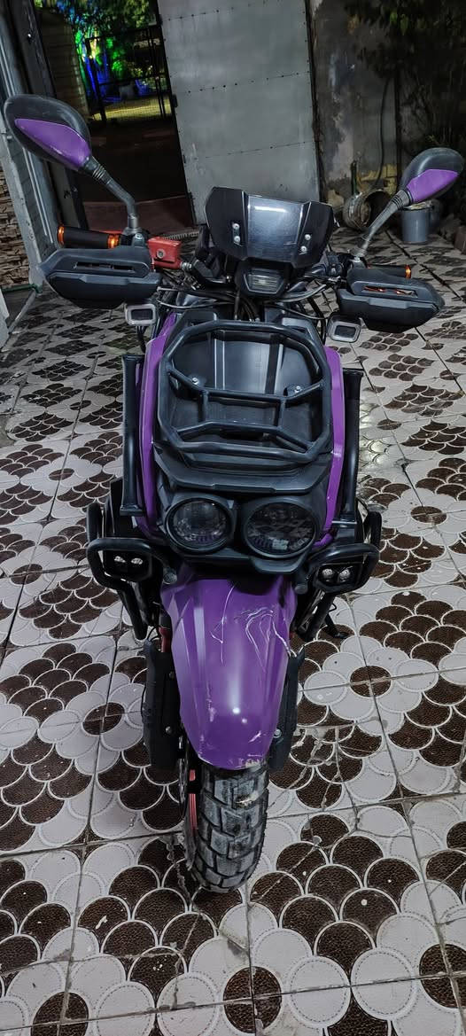 دراجه  اباجي جبلي الاصلي  موديل 2025

فول مواصفات 
1-لايتات زنون عالي ناصي بلادي من الشركه 
2-اشاير لد ضوئي ودبل اشاره 
3-بك لايت لد 
5- شاشه عداد الكتروني واعطال دجتال 
6-ويل كب وتاير جبلي 
7-بريك امامي  خلفي دسك 
8-السكن لد احمر بلادي من الشركه 
9_لايت زنون 
كلشي كتبتلك شراي اتصل 
الدراجه مكانه ديوانيه والدراجه خير من الله عجبك تعال افحص وشوف  الدراجه من طلعت من الوكاله ماشايفه بس بانزين محسن  وبيه دهن وكاله الامزويل  الامريكي بدلتلهيا 

الرقم ***********
