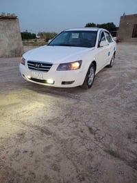 يالله سوناتا للبيع موديل 2007 كير ومحرك وحداديه بالجيس تخم تاير السيار...