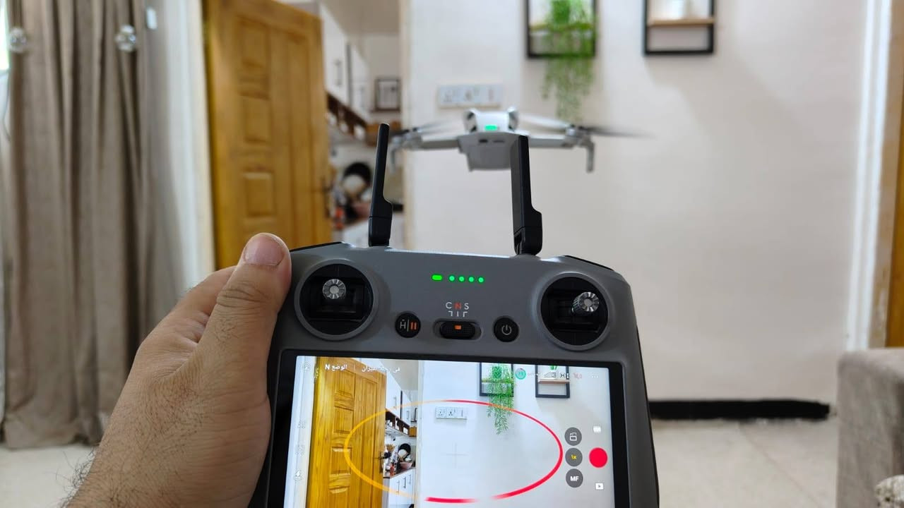 مني 4 برو كومبو نضيف جدا سعر مليون و350 
***********
