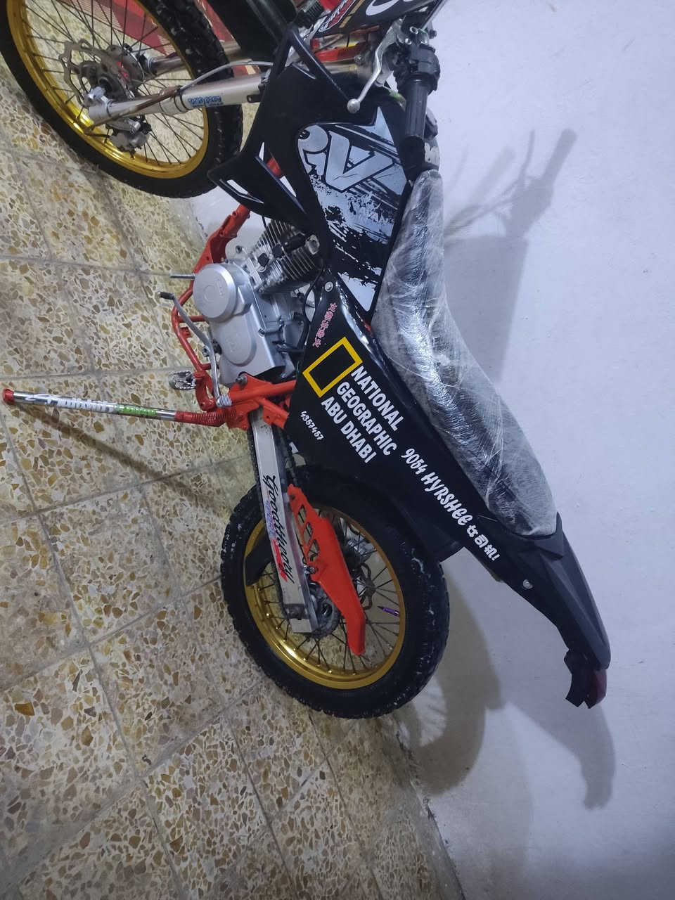 للبيع دراجه نوع قفاز مديل 20
اصولي كاملا مابيهة نقص برغي سعر (مليون) وبيهة مجال 
مكينه اربعه كير لصلي ايراني شادلهة موشمه مكاني نجف
رقم تليفوني/***********
