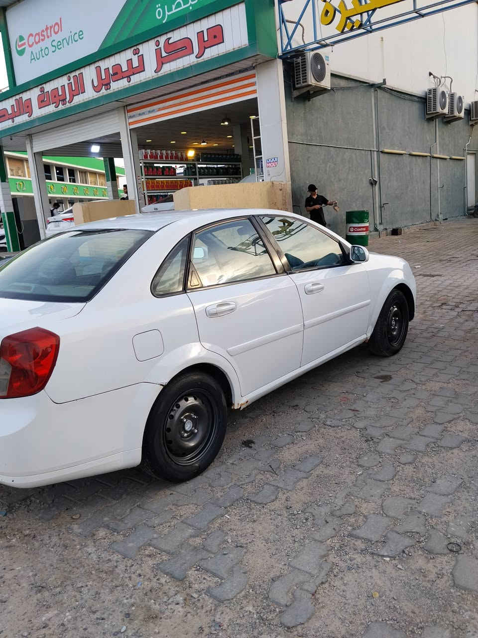 سلام عليكم سياره أوبتره 2011سنويه جديده وبسمي سياره حداده جديده مكينه وكير جديده تخم تاير جديد ضفيره جديده سلف جديد سياره حلوه مال جناي سعر 65 وبيه مجال مكاني ابو الخصيب حمدان رقم ***********
