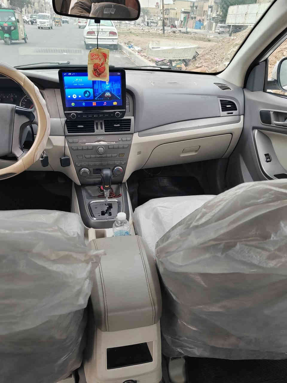 السلام عليكم ايستار صيني موديل 2014 محرك وكير كورلا جدد سياره بدون صبغ السعر 60 وبيها مجال قليل حك الجيه واني بالخدمه  العنوان بغداد رقم الهاتف ***********
