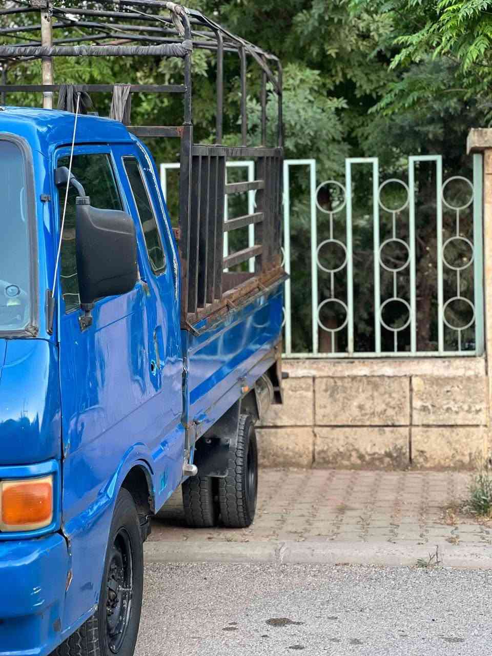 کیا دوو تەنی مودیلی 1994 مەکینەی  سی هەزار گیر و مەکینە و ئەکسل بە شەرت ئارمی پلاسیکی سلێمانی ئارمەکەی ون بووە کۆدی مروری بو کراوە سعری 33 گەڵا و مەعامەلە***********
