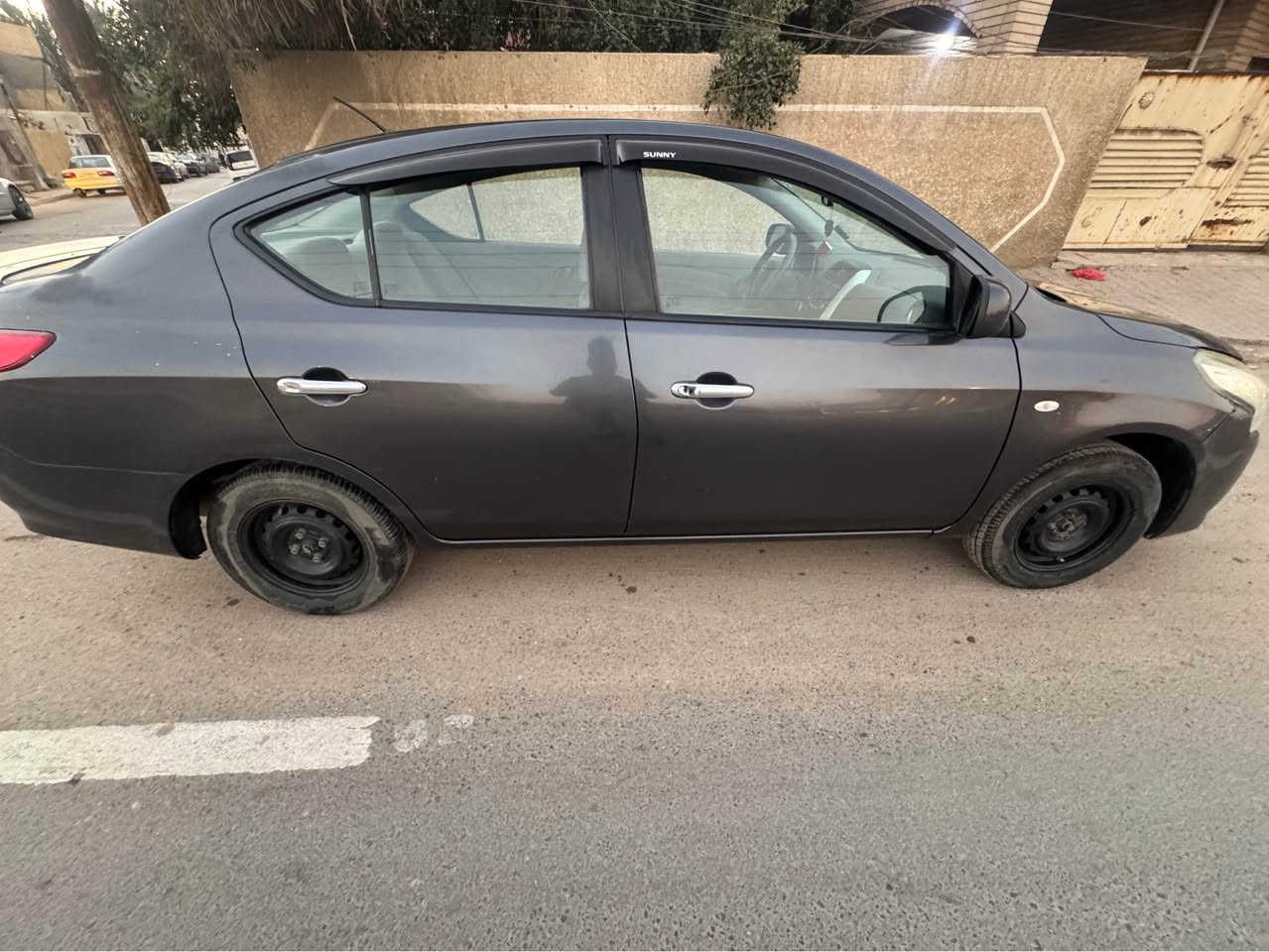 نيسان سني هندي موديل ٢٠١٨ رقم أربيل ، ٣ قطع صبغ وبدون دواخل شرط الفحص ، سيارة بحالة جيدة جدا كير ومحرك وتبريد وتايرات وحدادة صدر جديدة ، باسم كردي تحويل او وكالة موجود ، مكانها بغداد وسعرها ٨٦ ، للمعلومات الاتصال  *********** ، مكلف بالنشر اتصل على الرقم . بغداد, العراق
