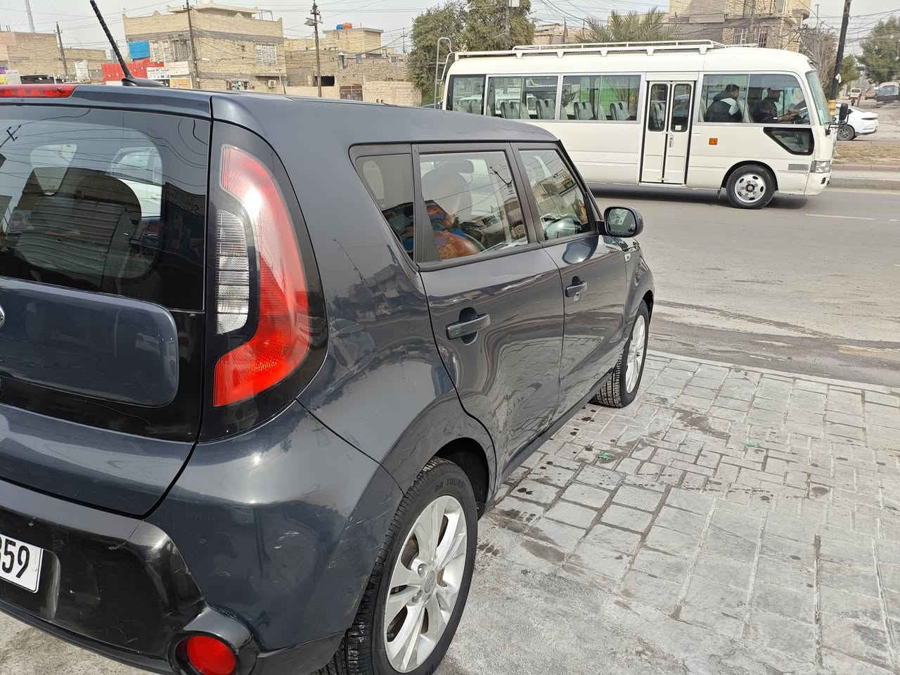 صول 16 وارد امريكي بدون صبغ محرك2000 بيها جراد قمارة وبنيد رقم بغداد ماشيه 126 الف السعر 108 
اتصال***********
