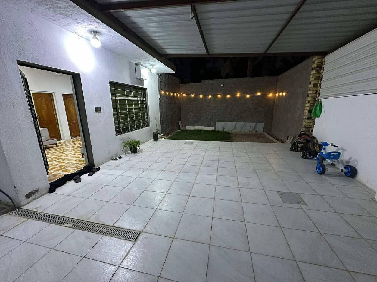 بيت للبيع بعنانة ..
عنانة بعد السيطرة ✨✨✨
نوع العقار مكاتبة يم المختار وشهود ويتصدق يم كاتب العدل 
مساحة 150 متر بناء 2019
غرفة نوم وحدة وصالة ومطبخ ومجمع صحيات وطارمة وحديقة ومناور داير البيت 
السعر نقداا 35 مليون أقساط 40 مليون وبي مجال للشراي


**إذا كنت صاحب هذا الإعلان وتريد حذفه لأي سبب، رجاءا أرسل رسالة إلى الدعم الفني**