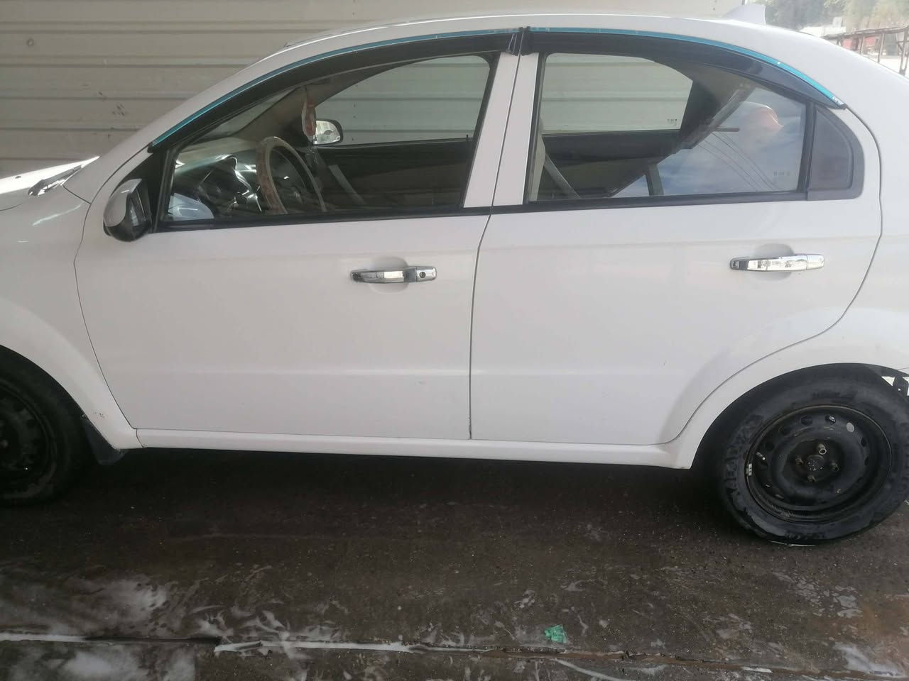 يالله للبيع
افيو موديل 11 ادوات ادوات 
كفاله السياره مكينه كير تبريد ثلج 
رقم اربيل انكليزي
مكاني نجف للاستفسار 
الاتصال على الرقم 
***********
