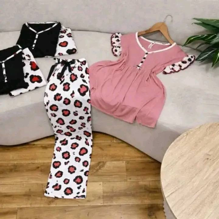 بيجامة  ❤ 😍
✅السعر 75الف 
الطاي ستوندار  
سيري 6


**إذا كنت صاحب هذا الإعلان وتريد حذفه لأي سبب، رجاءا أرسل رسالة إلى الدعم الفني**