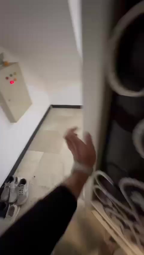 دار ٥٠ متر ثلاث طوابق ركن فووووول تصاميم حديثة مميزه  اربع غرف نوم 
موقع الدار البلديات حي التراث الزراعي منطقة ضياء الحلفي المنطقه الذهبيه خلف علوة ام البنيين السعر على الخاص 
الاتصال مع 👈مكتب ابو حسين الشمري للعقار ***********
