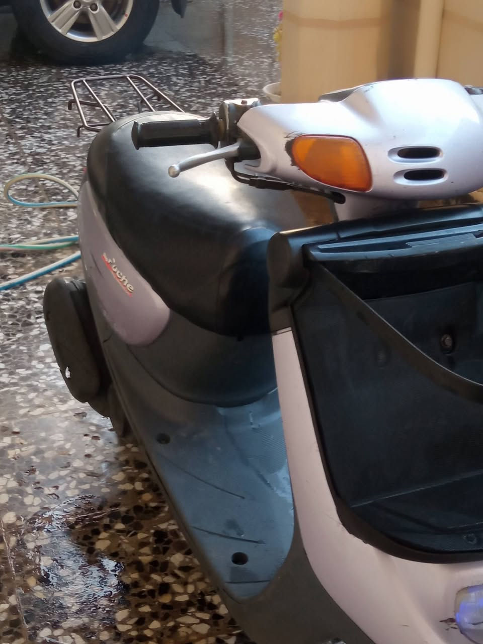 يا الله منغولي ٢٠٠٣ كفاله عامه برغي مامفتوح بيه نكره سلف الدراجه صار مصار هواي من طالعه من الحاويه الدراجه نضيفه حيل برغي مامفتوح بيه للتواصل واتساب فقط غير متواجد على الخط ***********
