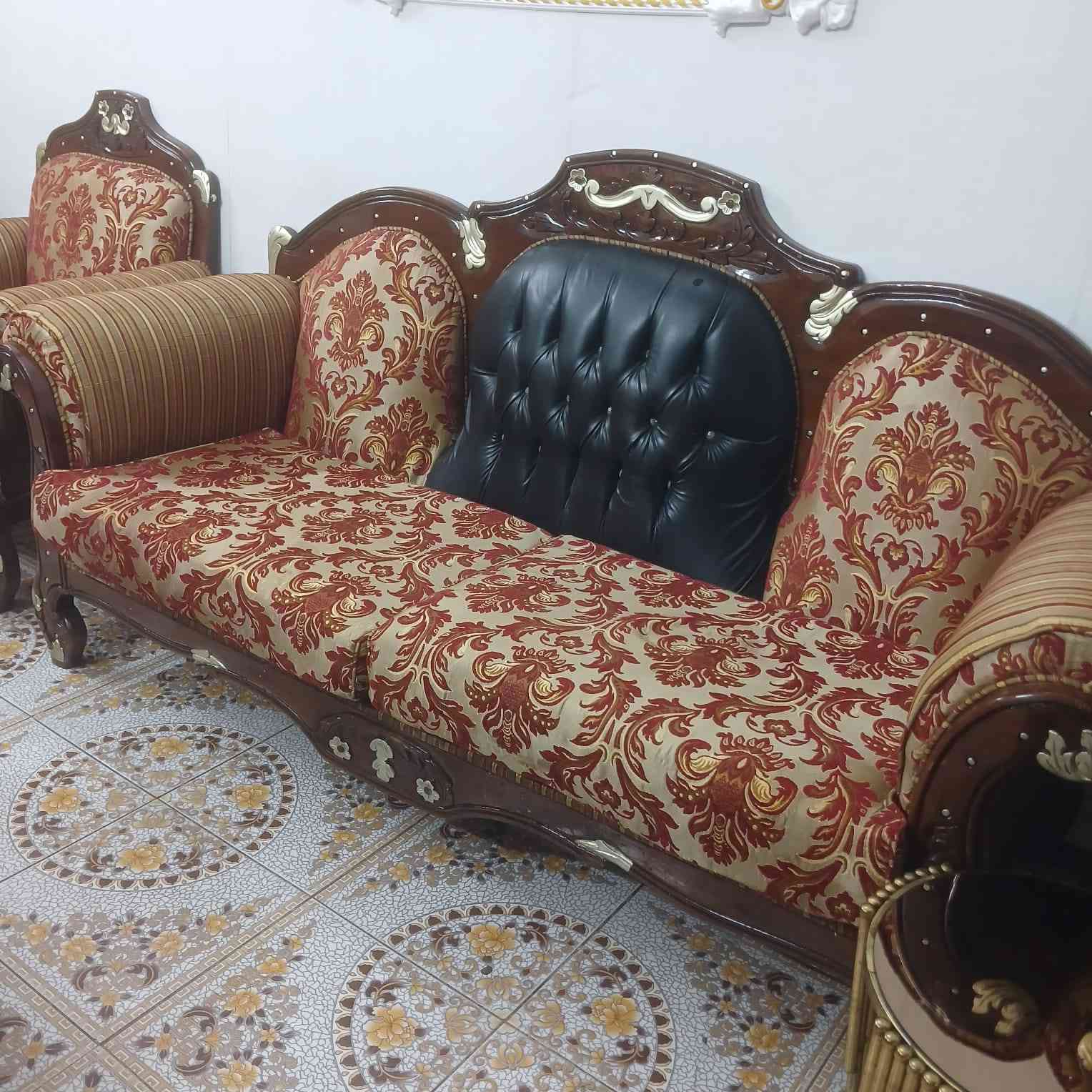 تخم مصري ١٠ مقاعد مابي ضرر  ب ٤٠٠ المكان بغداد المعامل ***********
