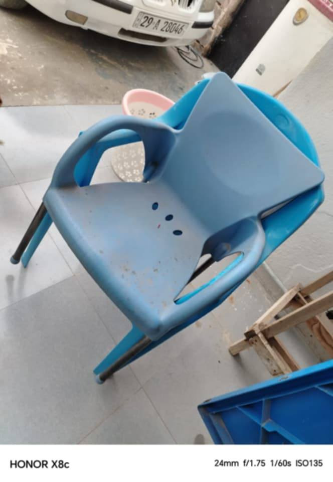 مكلف بالنشر
للبيع
قفص ب 70 وبي مجال
الميز و2 كراسي بحاله جيده ب 60
حي الحكيم الاولى قرب القسم البلدي
***********
