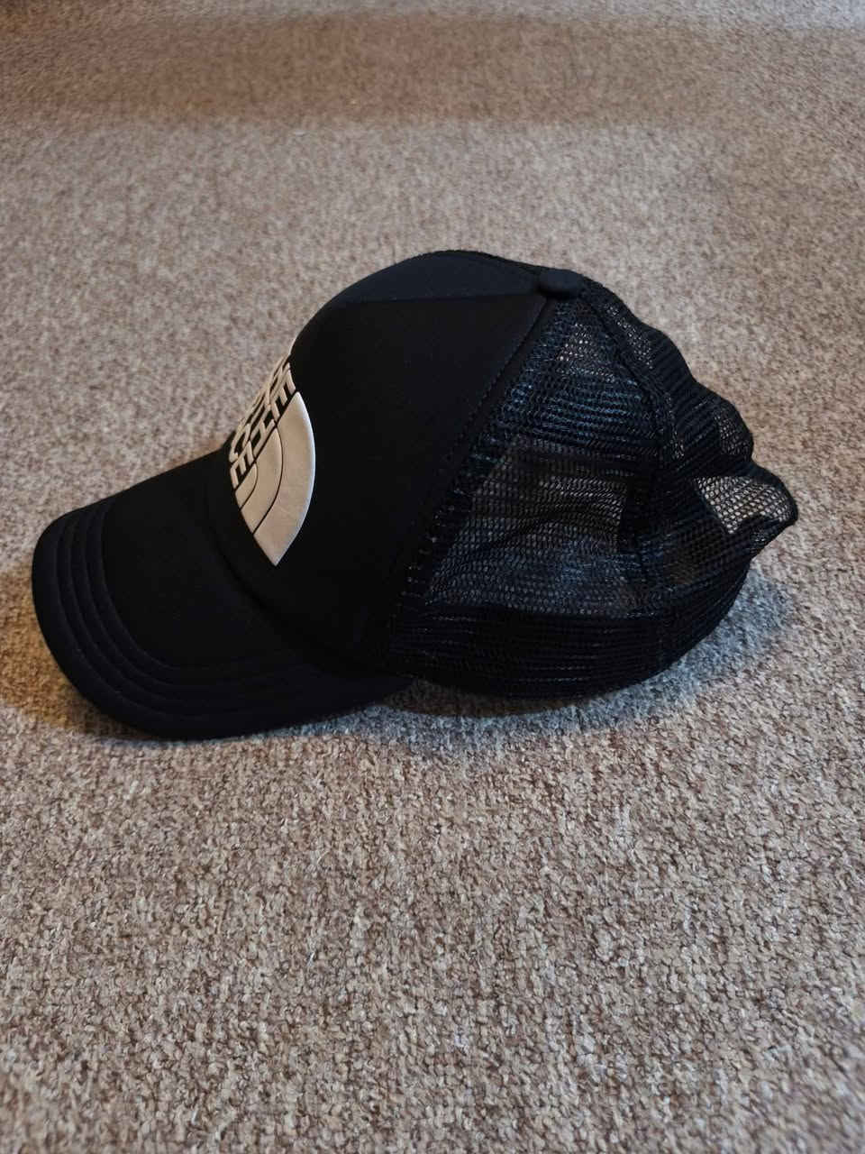 نورث فيس أصلي
سعر 25الف


**إذا كنت صاحب هذا الإعلان وتريد حذفه لأي سبب، رجاءا أرسل رسالة إلى الدعم الفني**