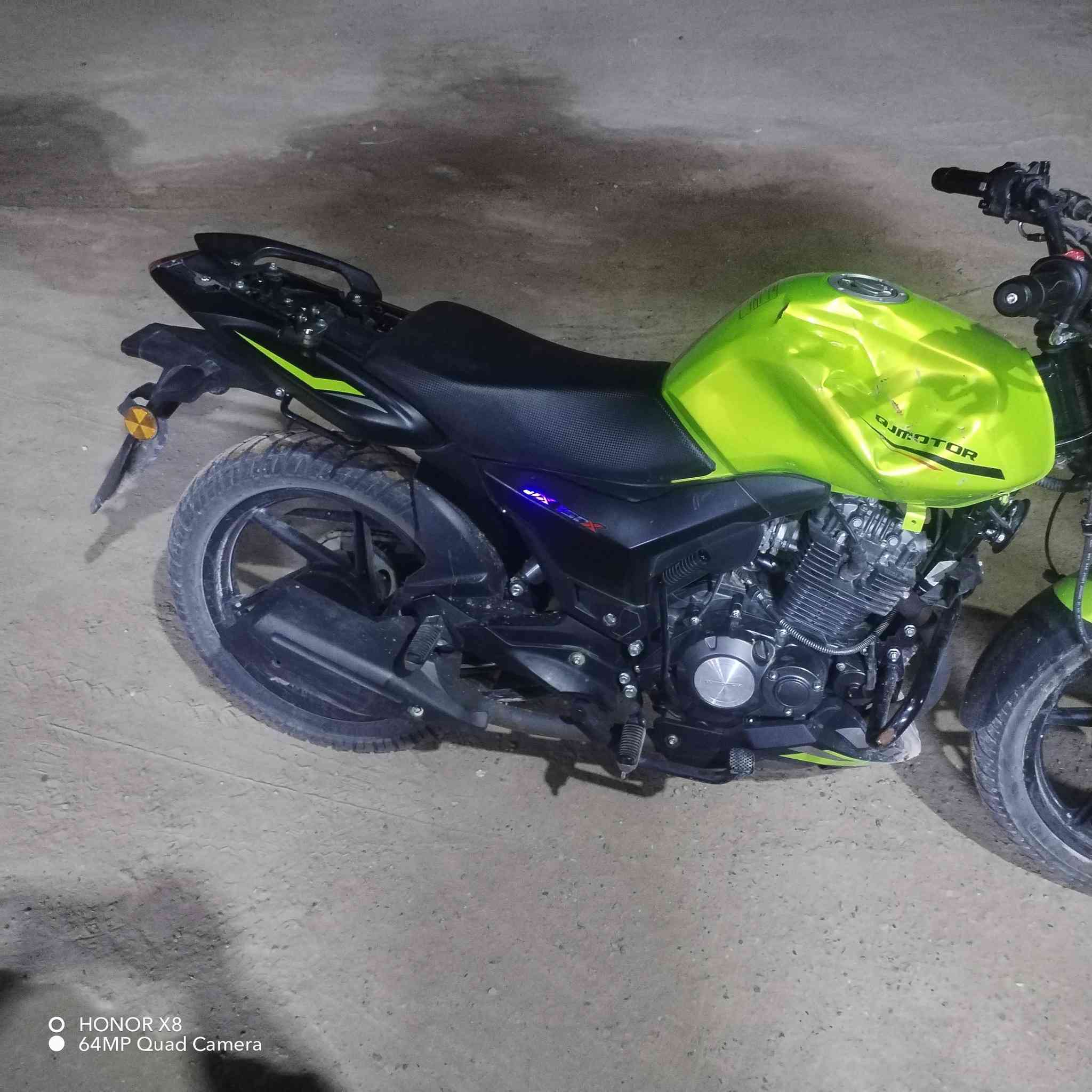 للبيع مكاني الفلوجة موطور جديد بس ضربه بسيطه ب تانكي وكشن ل وره ل صغير نقص بس ماشي 1400


**إذا كنت صاحب هذا الإعلان وتريد حذفه لأي سبب، رجاءا أرسل رسالة إلى الدعم الفني**