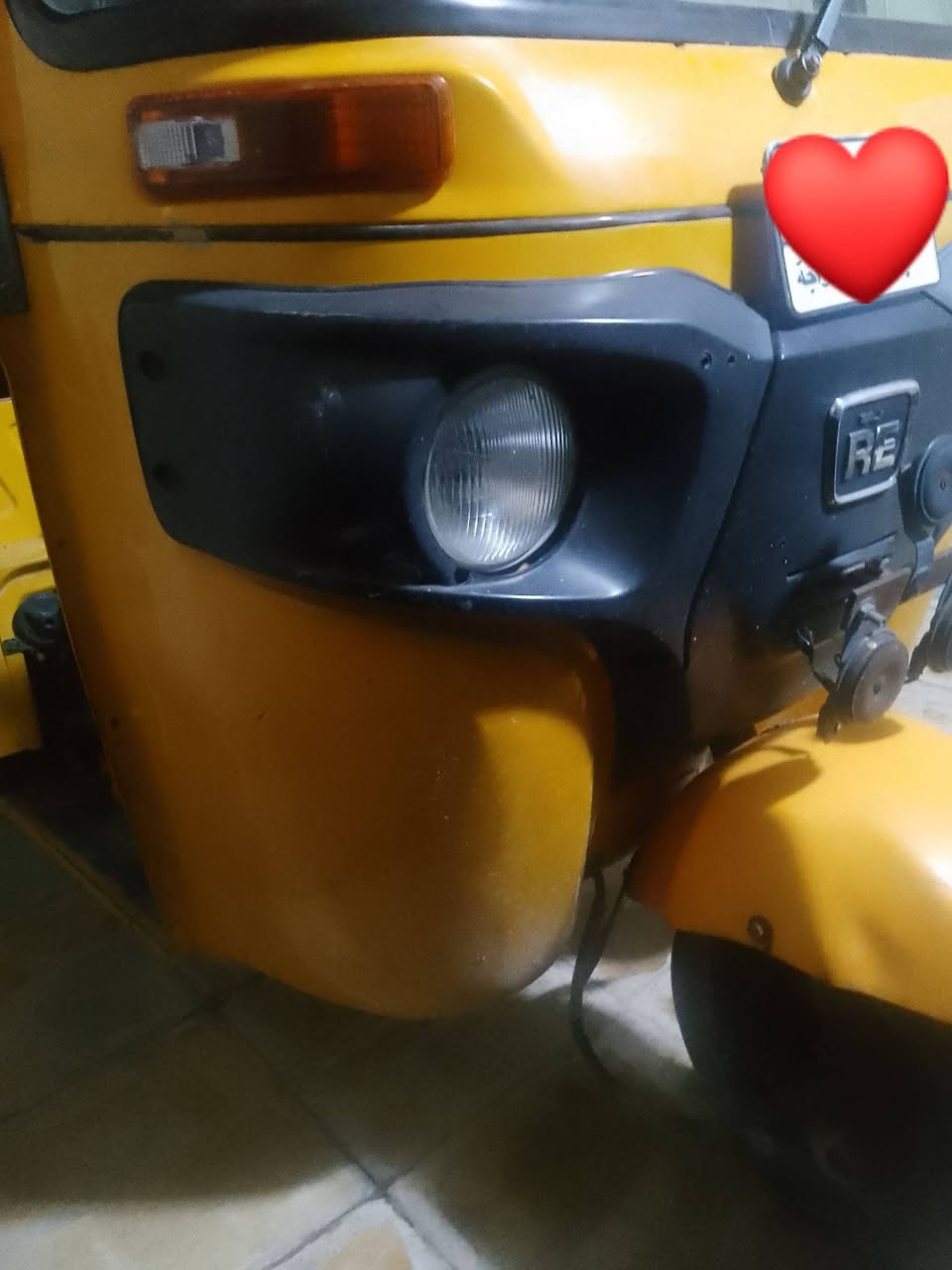 سلام عليكم تكتك 2020 مكينه مفتوحة لا تنقيص ولا تبخير تكتك جاهزه كبل لشارع كشر نضيف. بدون صبغ رقم بغداد بسمي تحويل ثاني يوم.مكاني بغداد الشماعية  سعر 7000وبيه مجال رقم الهاتف. *********** وصخة بسبب الامطار
