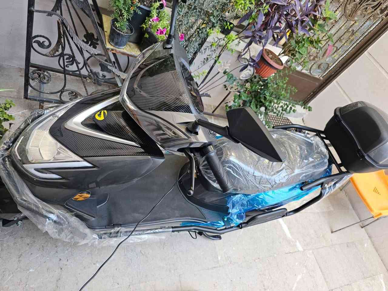 السلام عليكم
دراجة شحن ٦ بطاريات بعدها ع ضمان شركة الجوهرة البحرية استخدام ٤ اشهر فقط سبب البيع اريد اشتري اكبر وبطارية ليثيوم مكان بغداد سعر خاص او اتصال ع رقم
***********
