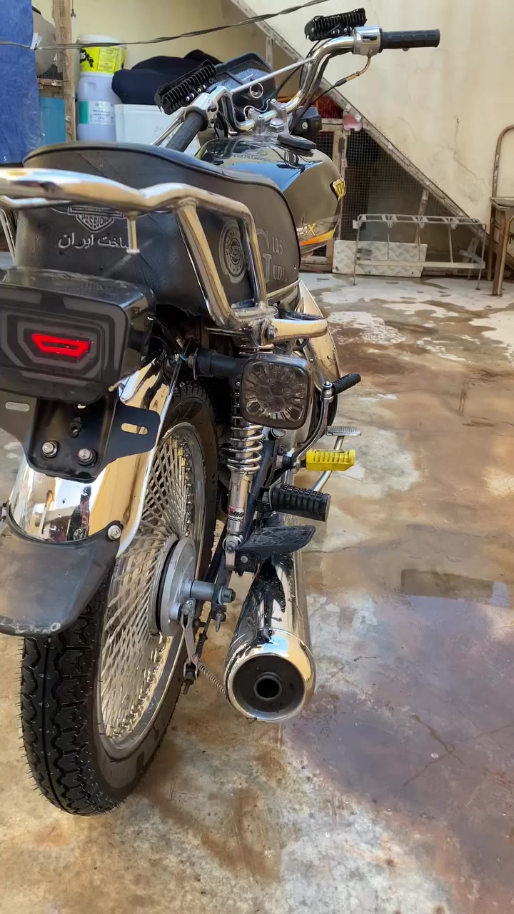 تايكر 22 مابيه كل عيب محرك كاتم صوت الدراجه كلش ناعم مابيها كل عيب كهربيات كله شغال حته كيج وياله مصطره  رزانه ومعدل وشلعه فول 425 الف بيها مجال للشراي ***********
