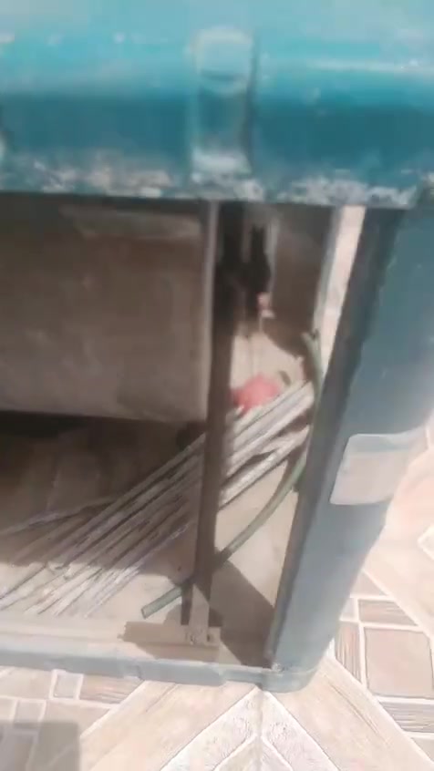 جودليات عدد 6 الوحده 25 جدد مفروشات قليل مبرده شغالا كلشي مابيها 80 بايسكلات عدد 2 الوحد 20


**إذا كنت صاحب هذا الإعلان وتريد حذفه لأي سبب، رجاءا أرسل رسالة إلى الدعم الفني**