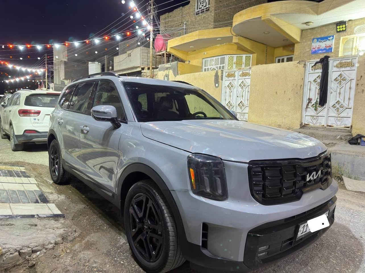 الــســلام عــلــيــكــم
🔥 للبيع كيا تلرايد 2024 SX Prestige فل كامل — أعلى فئة 🔥

سيارة فخمة جداً ومرتبة استخدام شخصي، مواصفات كاملة بدون نقص، مناسبة للعائلة والسفر والهيبة ❤️‍🔥

✅وارد أمريكي بحالة ممتازة ومواصفات فخمة
✅ موديل 2024
✅ ممشى 31 ألف فقط
✅ سقف كنتاره 
✅ محرك 3.8 V6 قوي اقتصادي
✅ دفع رباعي AWD
✅ جير 8 سرعات
✅ 7 راكب
✅ سقف بانوراما مزدوج
✅ جلد نابا فاخر
✅ تبريد وتسخين المقاعد
✅ تدليك بالمقاعد الأمامية
✅ تسخين مقود
✅ ذاكرة مقاعد
✅ تشغيل بصمة + ريموت ستارت+كارت تشغيل 
✅ أبواب شفط
✅ شاحن لاسلكي
✅ كاميرات 360 عالية الدقة
✅ حساسات خلفية
✅ هيد أب دسبلي HUD
✅ شاشة عدادات ديجتل كاملة
✅ شاشة كبيرة 12.3 إنج
✅ شاشات خلفية أصلية وكاله 
✅ تحكم بالشاشة
✅ نظام صوت Harman Kardon
✅ Apple CarPlay + Android Auto
✅ مثبت سرعة ذكي
✅كامرا بالمرايه 
✅ المحافظة على المسار
✅ تنبيه النقطة العمياء
✅ كامرة بالنقطة العمياء داخل العداد
✅ إنارة داخلية محيطية 
✅ فتح صندوق كهربائي
✅ مرايا كهربائية مع طي
✅ ستائر خلفية
✅ دخول ذكي بدون مفتاح
✅ إنارة LED كاملة
✅ جنوط وكالة حجم كبير
✅ كشنات منفصل
✅ لون مميز
✅ رقم بغداد باسمي تحويل ثاني يوم
✅ نظافة 90%
✅ دبل ثقيل وخفيف ممتاز للسفر والطرق

الفحص بكل شفافية:
▪️ ضربة وجود بارد
▪️ ضرر بمقدمة البنيد
▪️ فتح براغي الجاملغات
▪️ وجود بارد بالجاملغ الأيمن والأيسر

السيارة جداً نظيفة والسعر مناسب مقارنة بالمواصفات والفئة 🔥

💰 السعر: 315 بيه مجال 
📞***********
تواصل خاص او ع الاتصال ع الرقم ناصرية, ذي قار
