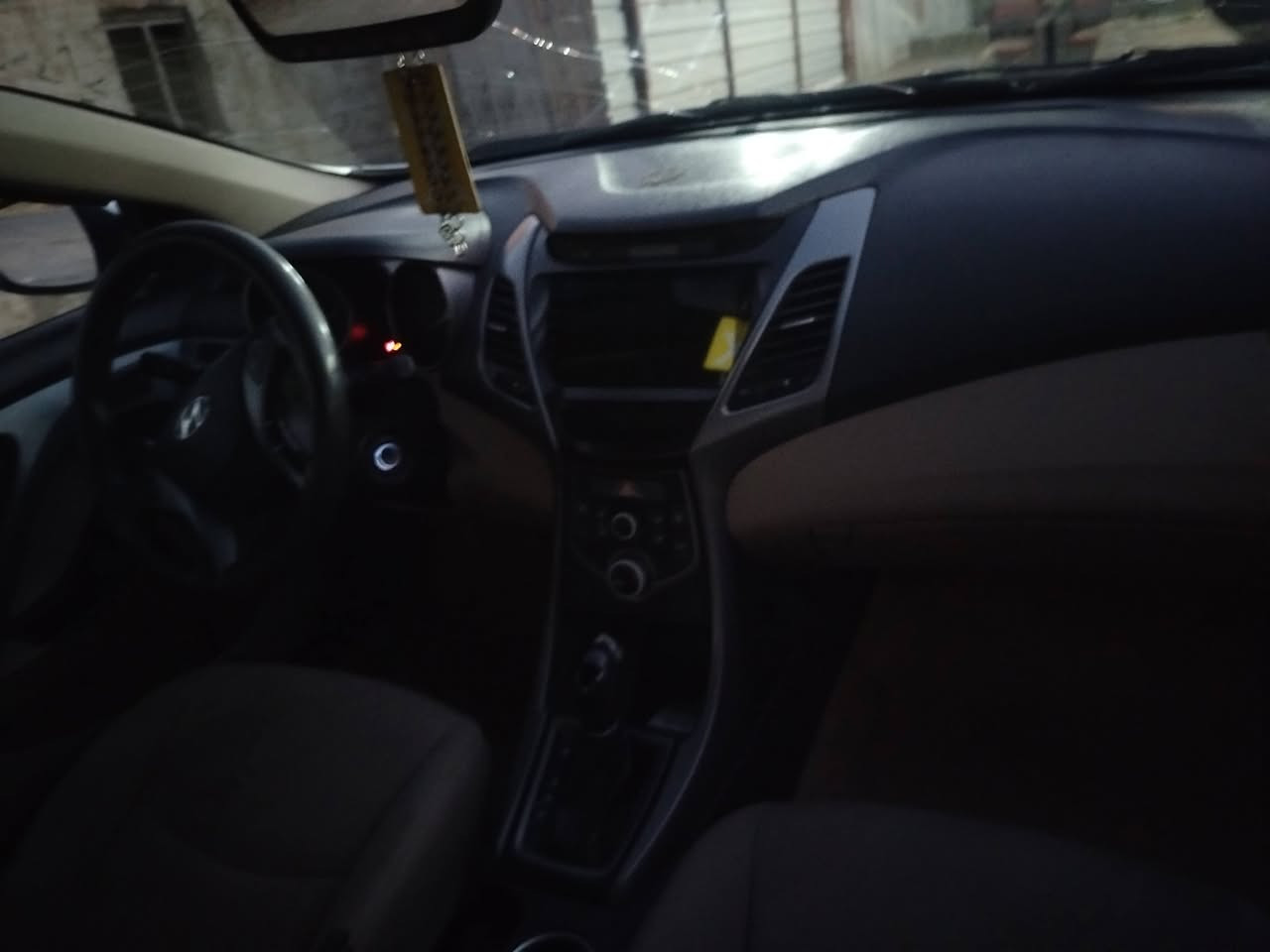 سلام عليكم
الانتره ٢٠١٦ وارد خليجي
محرك ١٨٠٠ المرقوب
نص فول
متواجد ع واتساب ***********هذ رقمي
السعر ١١٥ورقه وبيه مجال
