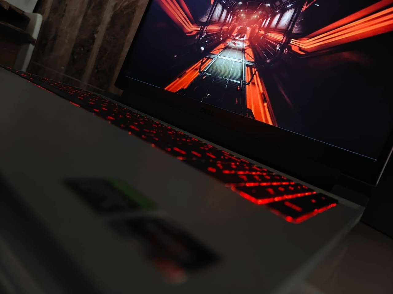 لابتوب كيمنك من dell  

 Dell Gaming G15 (مستخدم نظيف)

AMD Ryzen 5 5600H

16GB DDR4

512GB SSD NVMe

NVIDIA GeForce RTX 3050 6GB GDDR6 (قدرة 80W)

15.6 FHD (120Hz) 

 تواجد  اربيل + متوفر توصيل لكل العراق 

 السعر: 900,000 دينار عراقي 

+ متوفر مواصفات ثانية باسعار تختلف 

 اتصال او واتساب ***********
