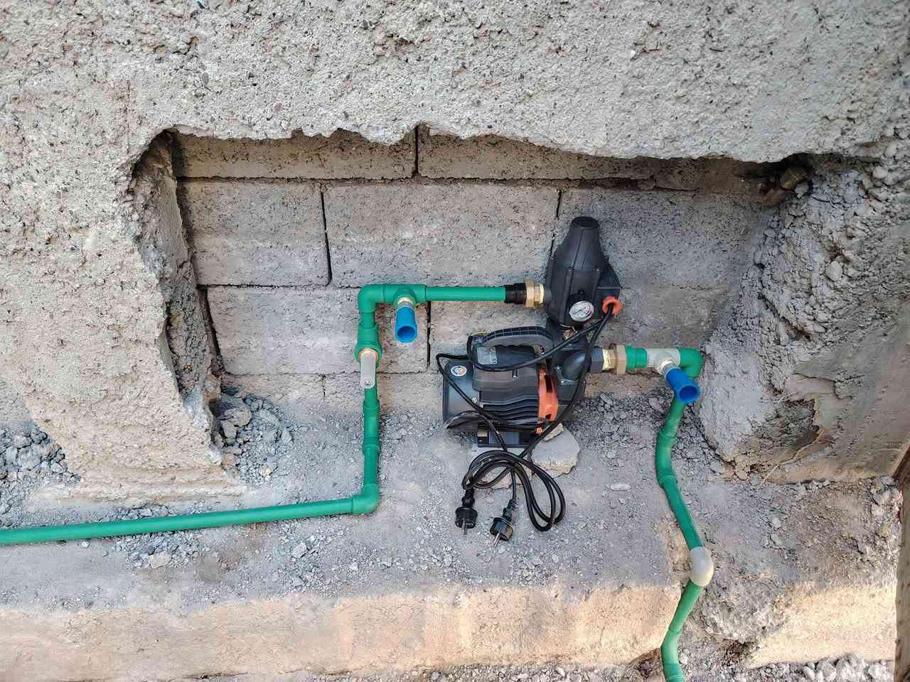 🔧🔥 سباكة صحية باحتراف 🔥🔧
تم بحمد الله إنجاز أعمال تأسيس سباكة + إنهاءات نهائية وفق الأصول
✔️ تمديد ماء حار وبارد (PPR أصلي)
✔️ مسارات مرتبة داخل الجدار بدون تعشيش
✔️ تثبيت خلاطات وقطع صحية بدقة عالية
✔️ اختبار ضغط قبل الإنهاء
✔️ شغل نظيف، متين، ويعمر سنين
📌 نشتغل ضمير قبل كل شي
📌 الجودة مو بالكلام… بالنتيجة
📍 كركوك
📞 ***********
📲 تواصل واتساب / اتصال
الدقة أساس الشغل – والثقة من أول تعامل
