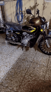 سلام عليكم ايراني سولنك مكينه ٢٠٠ موديل ٢٠٢٥قبل شهرين اقل نازله رمبه تشغيل ع بعد جهاز انذار دراجه جديده ماشيه الفين او شويه يعني بعده جديده مكاني بغداد تقاطع درويش تواصل فقط رقم ***********
