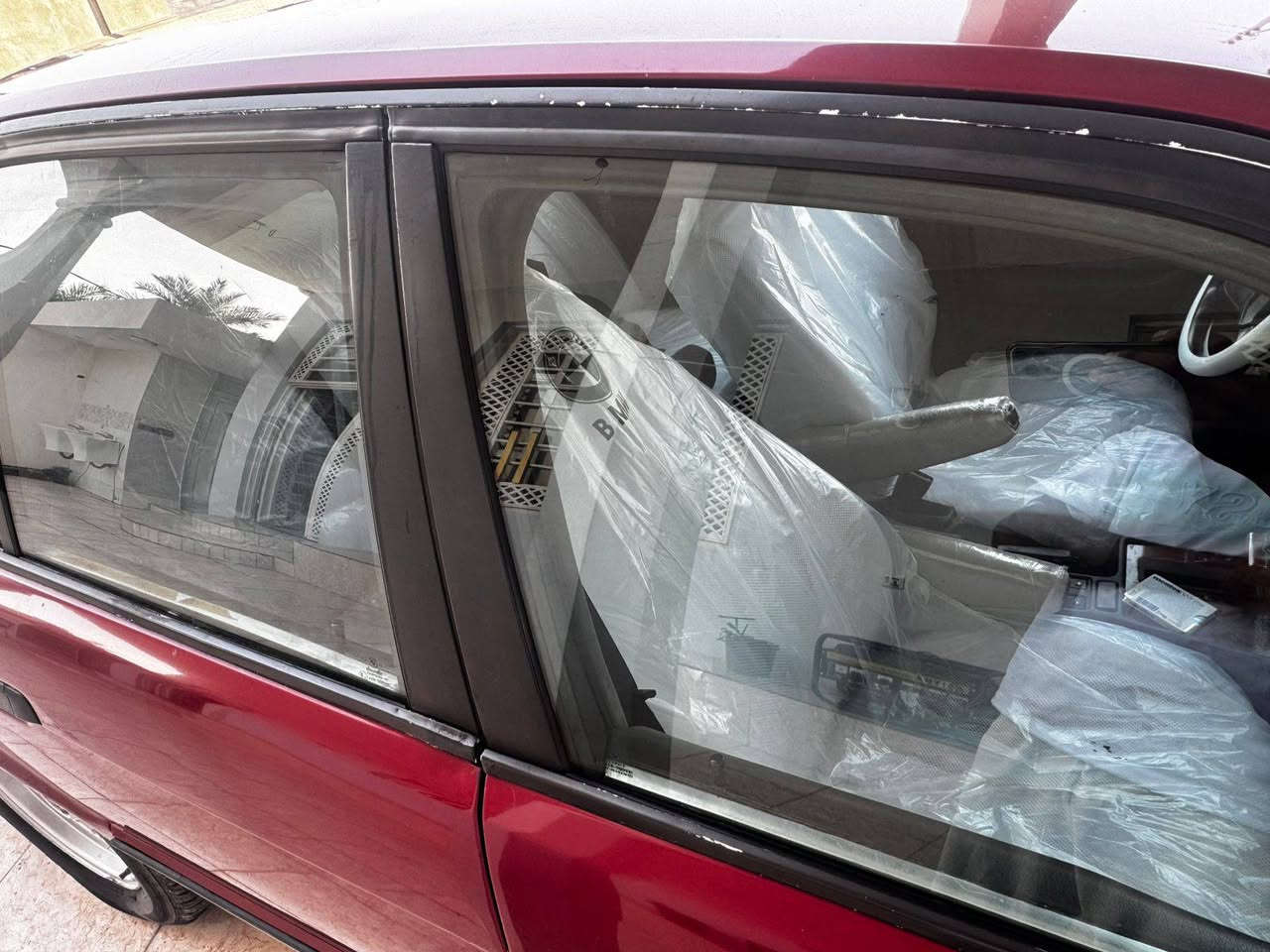 للبيع بي ام دبليو 540 اصل رقم نينوى مشروع وطني انكليزي تحويل ثاني يوم  مكينه وكير وحداديه وتخم تاير وسلايت روف كارتون هذا الشهر شادهن بيها حادث جاملغ امامي الايسر والخلفي الايسر بس خفيفات .جعمقه وباور صار يومين شادهن كلشي بلادي. اصلي
السعر 60 وبيها مجال عنوان البصره رقم صاحب السيارة ***********
(مكلف بالنشر)
