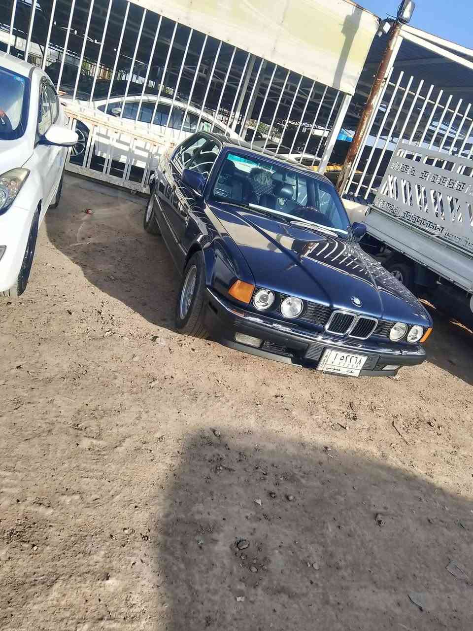 سلام عليكم بي ام موديل 92 حجم 735 كير محرك كفاله حداديه 100/90تخم تاير باتري جديد  ***********
