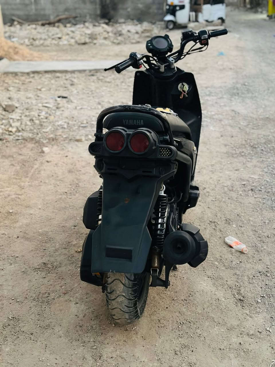 السلام عليكم شباب سكنس جبلي للبيع دراجة على ايدي من الرمبة مال جناي دراجة ما مفتوحة نقوصات قمجي سرعة وقبق باتري خير من الله موديل 2012 السعر 750 بيها مجال بسيط بغداد الشعب الرقم ***********
