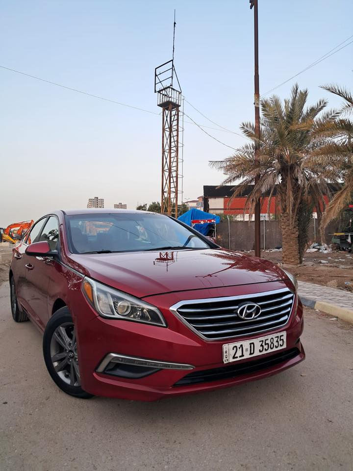 السلام عليكم سوناتا 2015وارد امريكي 
سوناره مع صور حادثه مرفق بلمنشور قطعتين مبدلات اصليات محرك ٢٤٠٠ نضيف جداا لابخار ولاصرف كير جيد تبريد تدفه سياره جاهزه من كلشي مابيه كل نقص صدر تخم تاير بسم عربي فقط تحويل بدون وكاله السعر 118$ بيه مجال قليل للشراي الدوره 
للأتصال ***********
