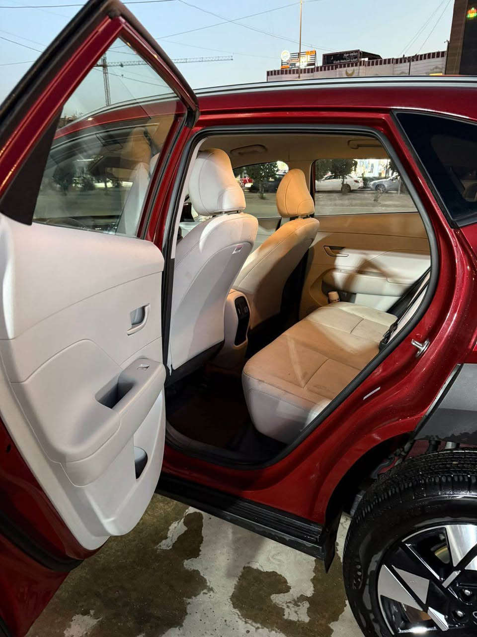 السلام عليكم 
للبيع كونا موديل 2025 دخول جديد

وارد امريكي بدون رقم

ماشية 10000

ضرر السيارة تبديل بنيد وجاملغ ايسر  فقط

طاك ايرباك استيرن فقط

صور الحادث سونار عل خاص 

مواصفات السياره تحكم استيرن جهتين

شاشه كبيره كامره دوار

تحديد مسار ابواب بصمه

رادارات جانبيه وخلفي امامي

بصمه تتشغل عن بعد

لد خلفي وامامي الايد زنون

سيارة توويل حجم المحرك 2000 دوش

السعر 173 وبيه مجال 

مكان السياره بغداد البلديات

اتصال على هذا الرقم*********** وبي واتساب بغداد, العراق
