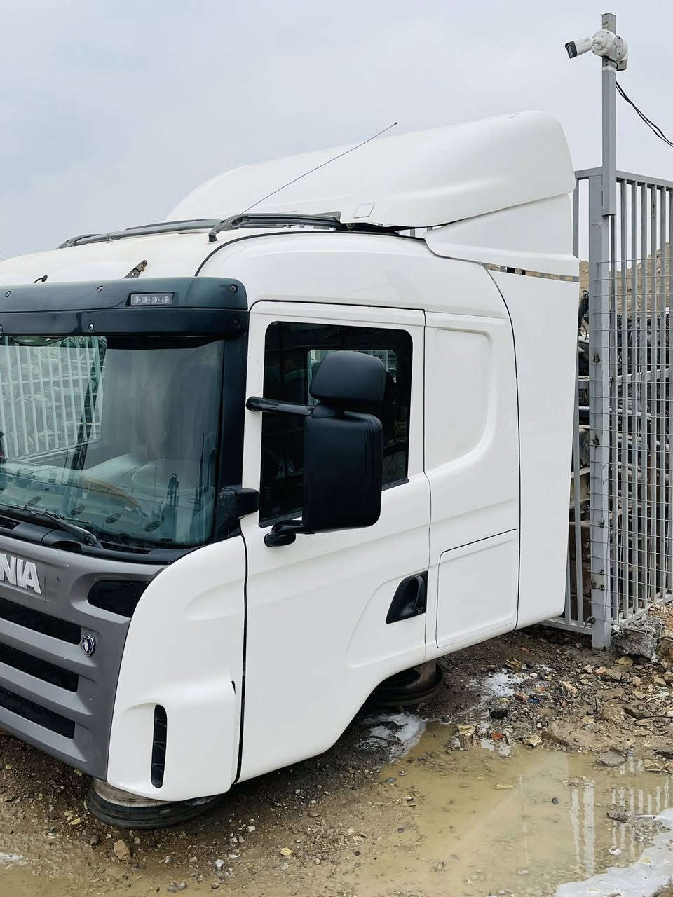 قمارة سكانيا موديل 2009 اوربية  بغداد جرف النداف للاتصال ***********
