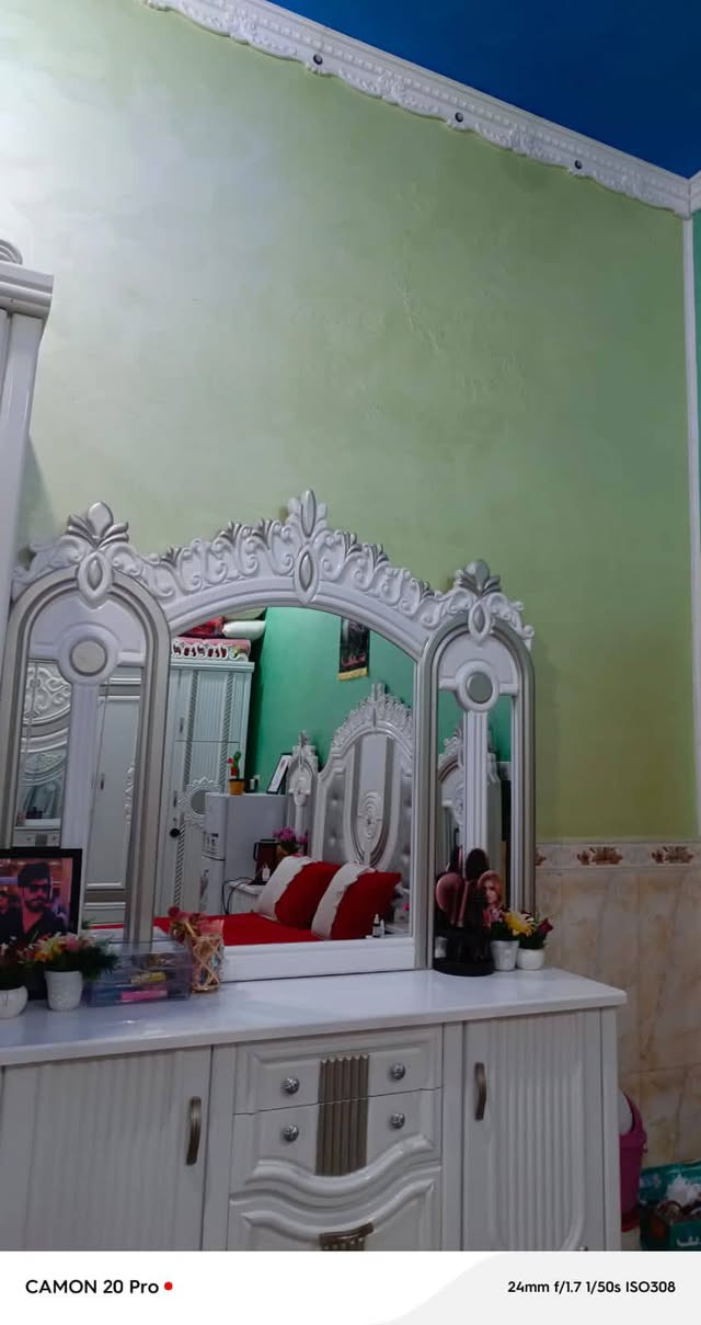 يا الله سلام عليكم غرفه اخشاب للبيع
تفاصيل الغرفه 
كنتور 6ابواب شغل ثقيل  طابقين 
زاويه بحجم الكنتور 
صبغ حراري  
استعمال قليل نضافه الغرفه 100/9
المكان ناصريه سوق الشيوخ 
السعر 1600وبيه مجال 
ملاحظه الغرفه شغل درجه أوله 
للاستفسار ع الخاص


**إذا كنت صاحب هذا الإعلان وتريد حذفه لأي سبب، رجاءا أرسل رسالة إلى الدعم الفني**