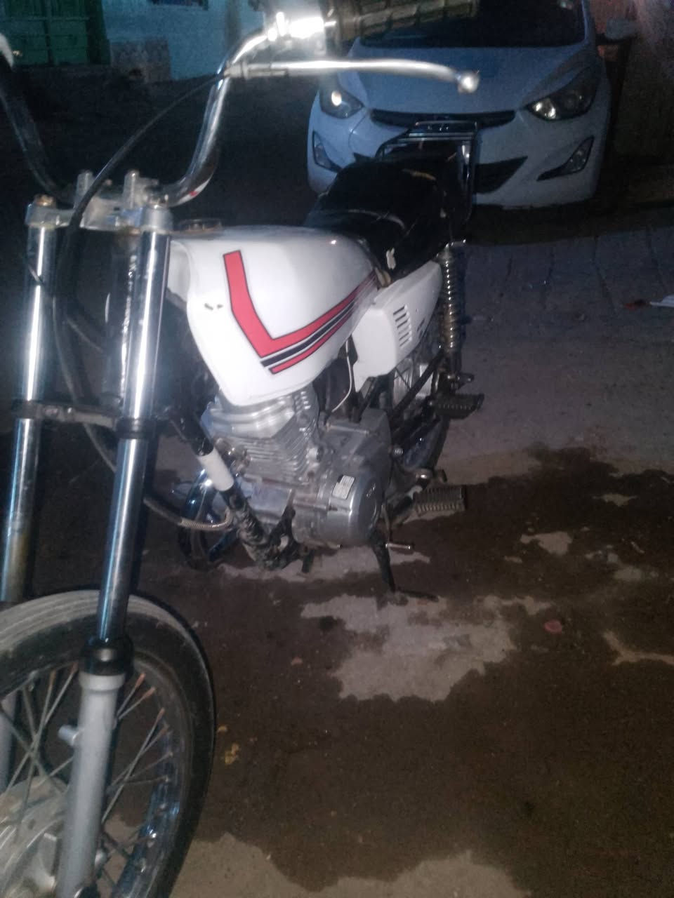 واتسدراجه بدون اوراق مكينه نامه وشاصي نامه الرفيع سعر 425 وبيهة مجال باقي التفاصيل خاص او واتساب ***********
