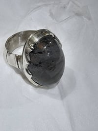 محبس عقيق • فضة ثقيلة • مقاس ٢١