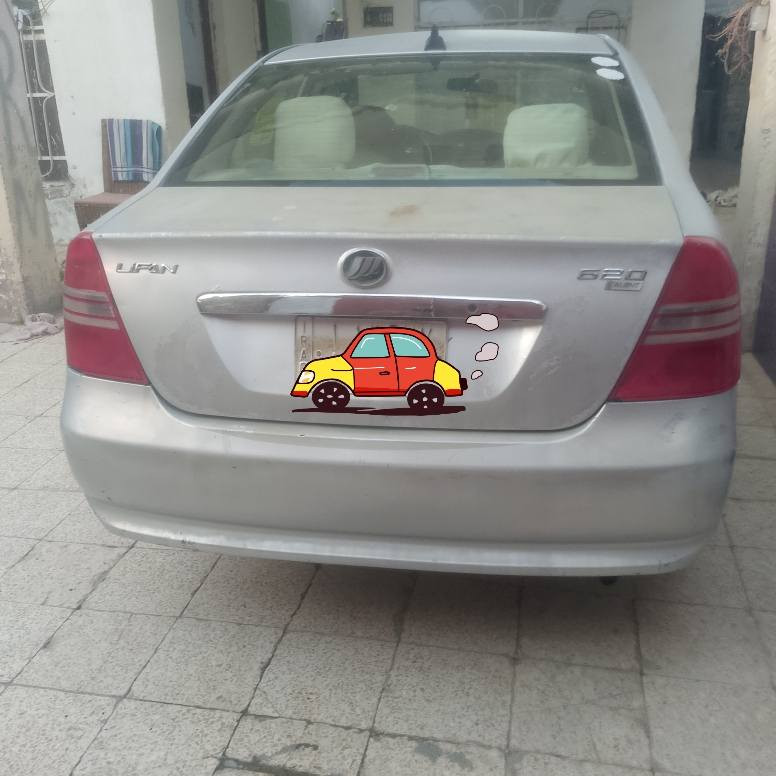 السلام عليكم ليفان موديل ١٢رقم كربلاء بسمي 
جاهزه من كلشي تبديل جاملغ اوبنيد  تخم تاير وصدر جديد مكينه بلاديه شرط التحويل السعر ٣٤ أو مراوس بتكسي مكان واسط كوت  ***********
