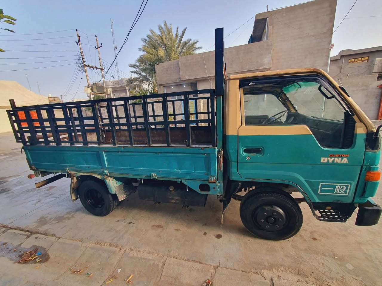 داينا  تويوتا بتره للبيع السعر 55  وبيهه مجال  محرك  كير  اكسل  مكفولات  صدر جديد  محرك 14 B كاز  تخم تاير جديد  موديل 93  رقم ديالى  سنويه لحد نهاية سنه 26 رقمي  *********** العنوان ديالى جلولاء
