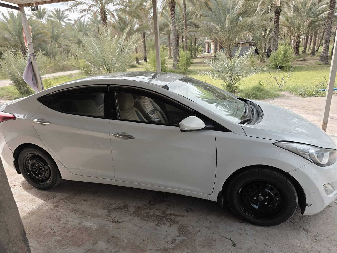 النترا 2014 
مصبوغه حزام 
تبريد تدفئه 
تخم تاير باتري جديد 
غرفه جديده
كير ومكينه جدد
السعر ب 100$ وبيها مجال 
مكاني كربلاء الحسينيه 
***********
