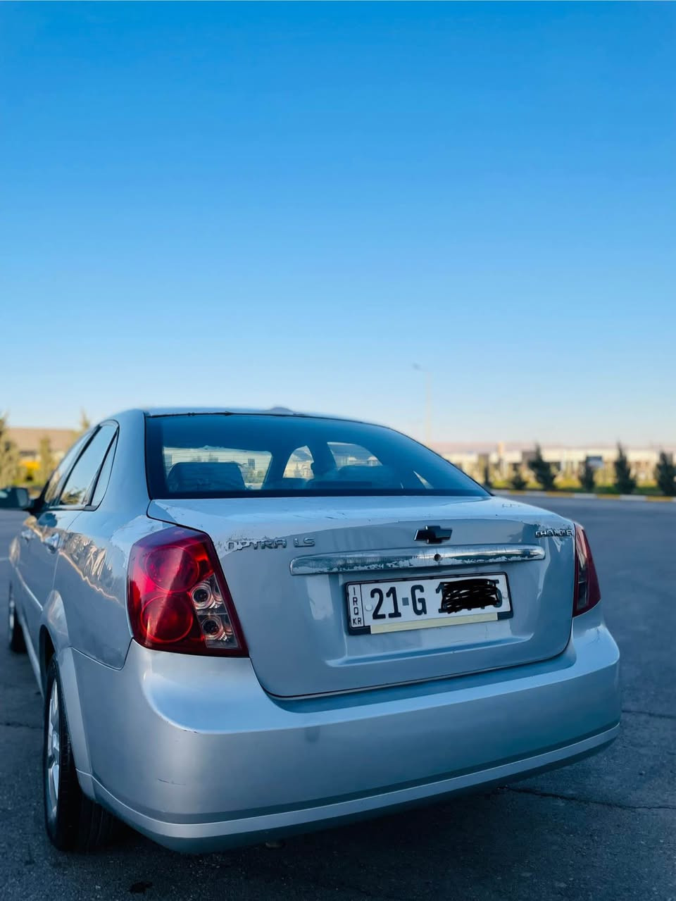 سەرەتا بەناوی خوای بەخشندەو میهرەبان 
شۆفرلیت ئۆپترا مۆدیل ٢٠٠٩ 
گیر ئۆتۆماتیک 
رەقەمو سەنەوی تازە تا ٢٠٢٩ 
گیرو مەکینە بە شەرتی فیتەر زۆر پاکەو بی عەیبە 
تەقەو رەقەی نییە  
تەبریت بەشەرت 
سەیارەکە بی عەیبو نوقسانییە 
زۆر بی مەسروفە 
یەک پارچەو پەلەیەکی بۆیاغە 
بی ناو گرتن پیشو دوای کەپسە 
تحویل خرامە بەشەرت 

لە سلیمانیم 
مشتەری بچوکیتە کەم 

***********
***********

٦٥$ وەرەقە السليمانية, العراق
