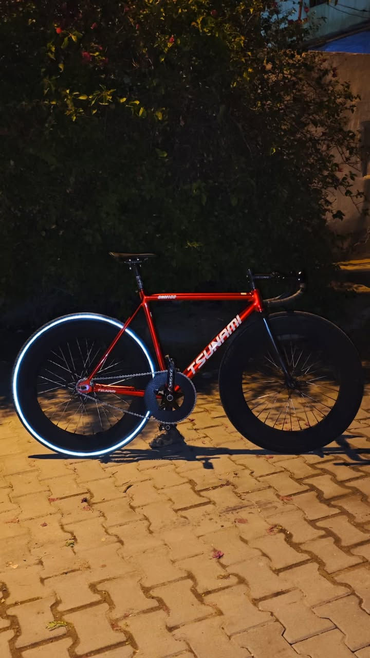 مكلف بالنشر!
صاحب الدراجه Ahmed Ggfg 

Ahmed

Tsunami snm100 للبيع  

 

مبدئياً ركبه وستيرن وسرج وبوري سرج وماشه كاربون 

صينيه 60 سن 

الذراع سكيس حديثه 

الوياله 88mm المنيوم مع دشلي 16 سن وتاير مضيء

الويل الامامي كمبليون النكي

السعر 475 وبيها مجال للشراي فقط


**إذا كنت صاحب هذا الإعلان وتريد حذفه لأي سبب، رجاءا أرسل رسالة إلى الدعم الفني**