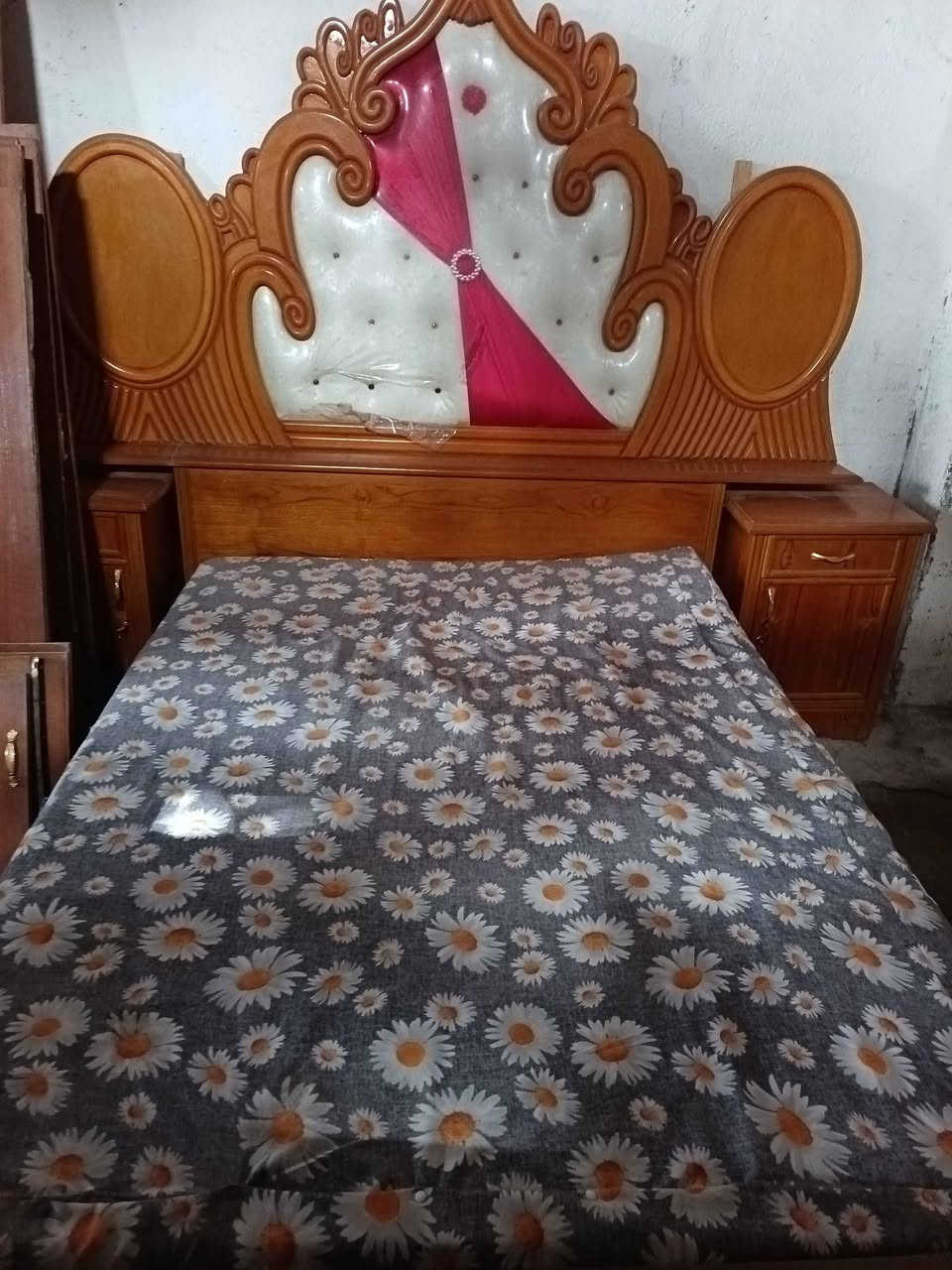 كربلاء الرجيبه مقابل محكمه الجدول الغربي
للاستفسار الاتصال على الرقم
أو الواتساب فقط
*********** كربلاء, العراق
