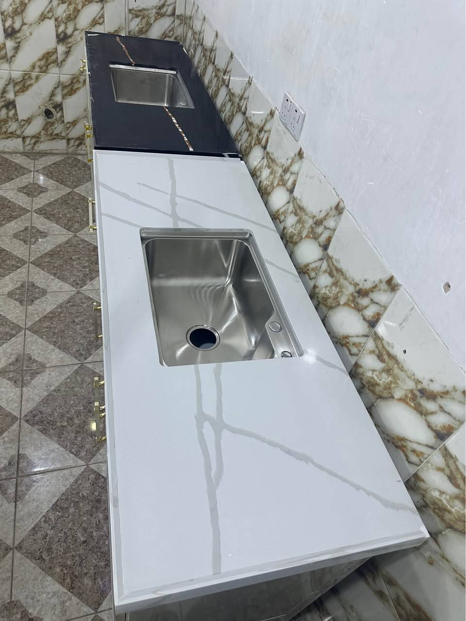 مرمر كوارتز شغل درجه اولى مع المصفي متر ونص

جمله مفرد

التأميم القادسيه الأولى ركن المدينه معرض اثاث بيم 🙈 الرمادي, الأنبار


**إذا كنت صاحب هذا الإعلان وتريد حذفه لأي سبب، رجاءا أرسل رسالة إلى الدعم الفني**