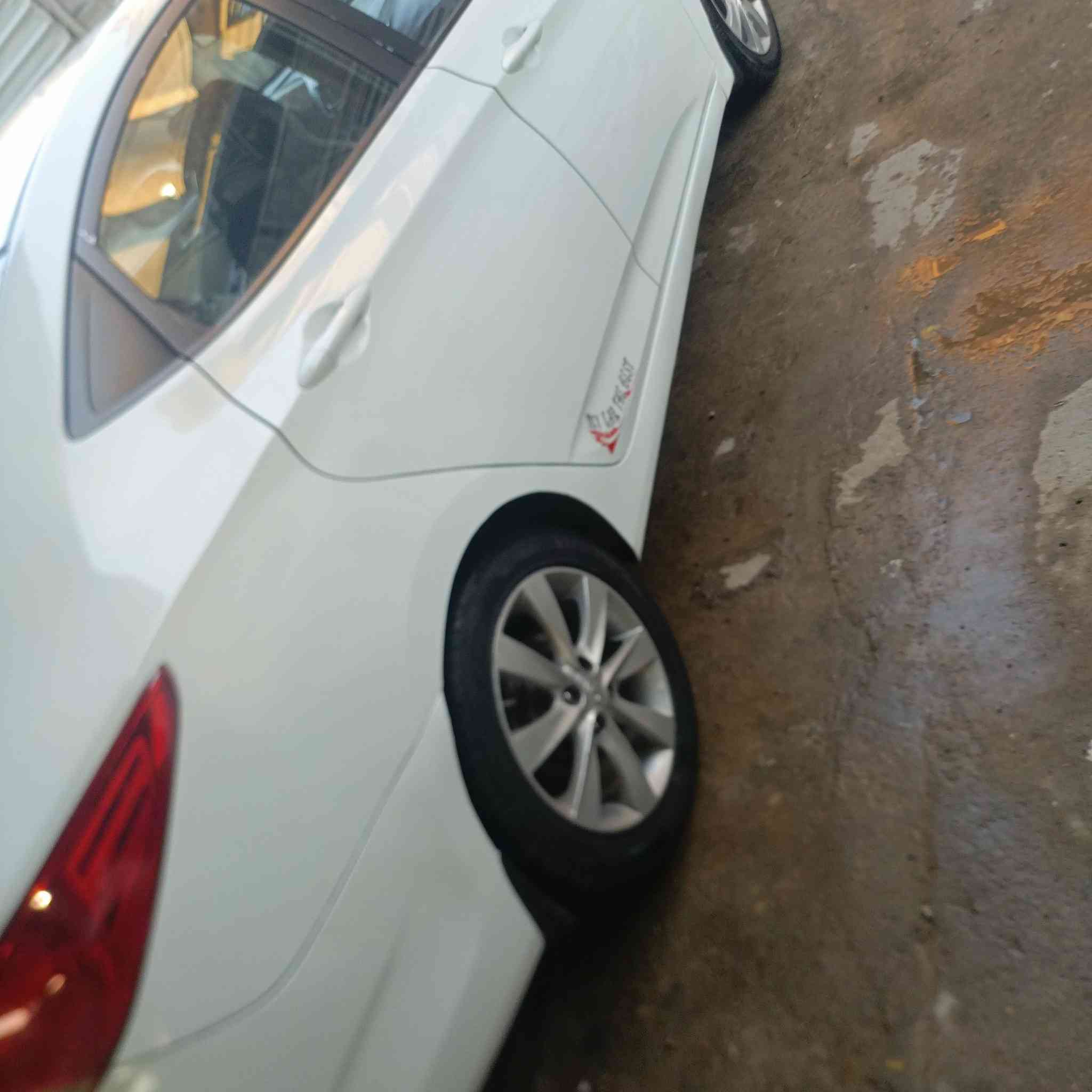 سلام عليكم اكسنت خليجي محرك 1600صدرخلفي امامي جديد بيهه مكانات صبغ بدون ضربه مكان بغداد حي العدل السعر 86وبيهه مجال ***********
