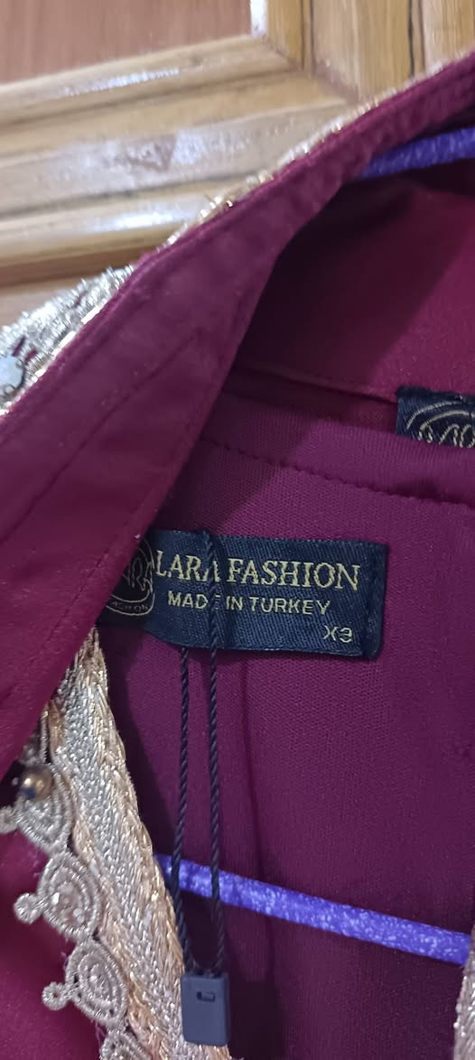 قفطان اشتريته صار فتره ب ١٦٠ أريده ب٦٠ مابي ضرر ملبوس مره وحده بس
بس مصوف الردن شويهه وما مبين يروح عن الحلال الحرام ماعندي توصيل مكاني الزعفرانيه يلبس من وزن ٧٠ ل٨٠ قياس 3x


**إذا كنت صاحب هذا الإعلان وتريد حذفه لأي سبب، رجاءا أرسل رسالة إلى الدعم الفني**