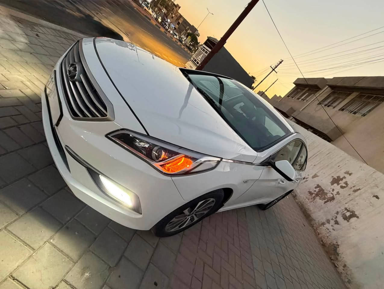 سلام عليكم سوناتا 18 اصل 
 دخول جديد جاهزة مكينة كير حدادية تبريد سيارة كورية خط واحد غاز جديد كلش سيارة ماشية 122 تبريد قطعتين 
كشن حار بارد 
ويل 17 كروم 
عنوان بغداد 
للاستفسار خاص مفتوح 
***********
