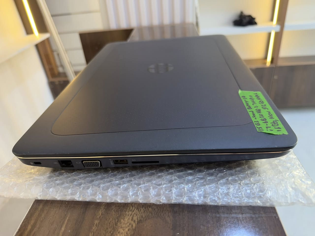 HP ZBook G3
مناسب للطلاب و اصحاب المكاتب يوفر امكانيات متكاملة يشغل برامج هندسية و العاب متوسطة
المعالج : i7-6820HQ 2.7GHz
الرامات : 16GB RAM
المساحة : 512GB SSD NVMe اسرع نوع تخزين
كارت الشاشة الخارجي : NVIDIA 2GB
كارت الشاشة الداخلي : انتل كرافيك 530 4GB
الشاشة : 15.6
كيبورد ضوئي، بصمة الإصبع، منافذ ثندر ...الخ
القطعة الاخيرة ب 300 الف بس


**إذا كنت صاحب هذا الإعلان وتريد حذفه لأي سبب، رجاءا أرسل رسالة إلى الدعم الفني**